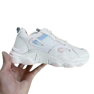 Zapatos deportivos blancos Flying Weaver para mujer con marca Stockpapa Leftover Stock