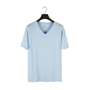 Camiseta con cuello en V para hombre