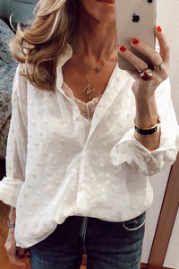 Camisa transparente blanca con textura de lunares suizos y cuello vuelto de Stockpapa hecha en China