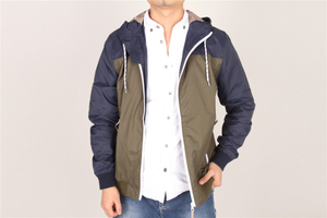 Chaqueta de 3 colores con bloques de color para hombre en stock 